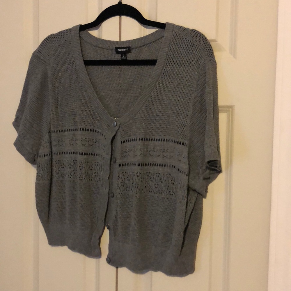 TORRID • Size 2 Shrug